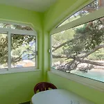 Seafront Olivera Apartman
