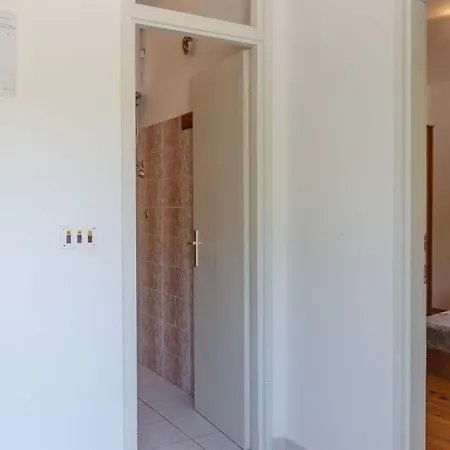 Seafront Olivera Apartment