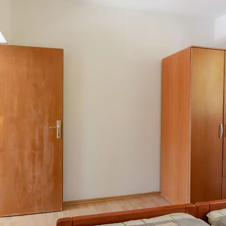 Apartment Seafront Olivera *